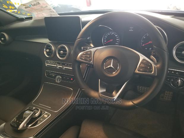 Mercedes-Benz C200 2014 Black - thumbnail 4