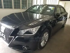 Toyota Crown 2014 Black