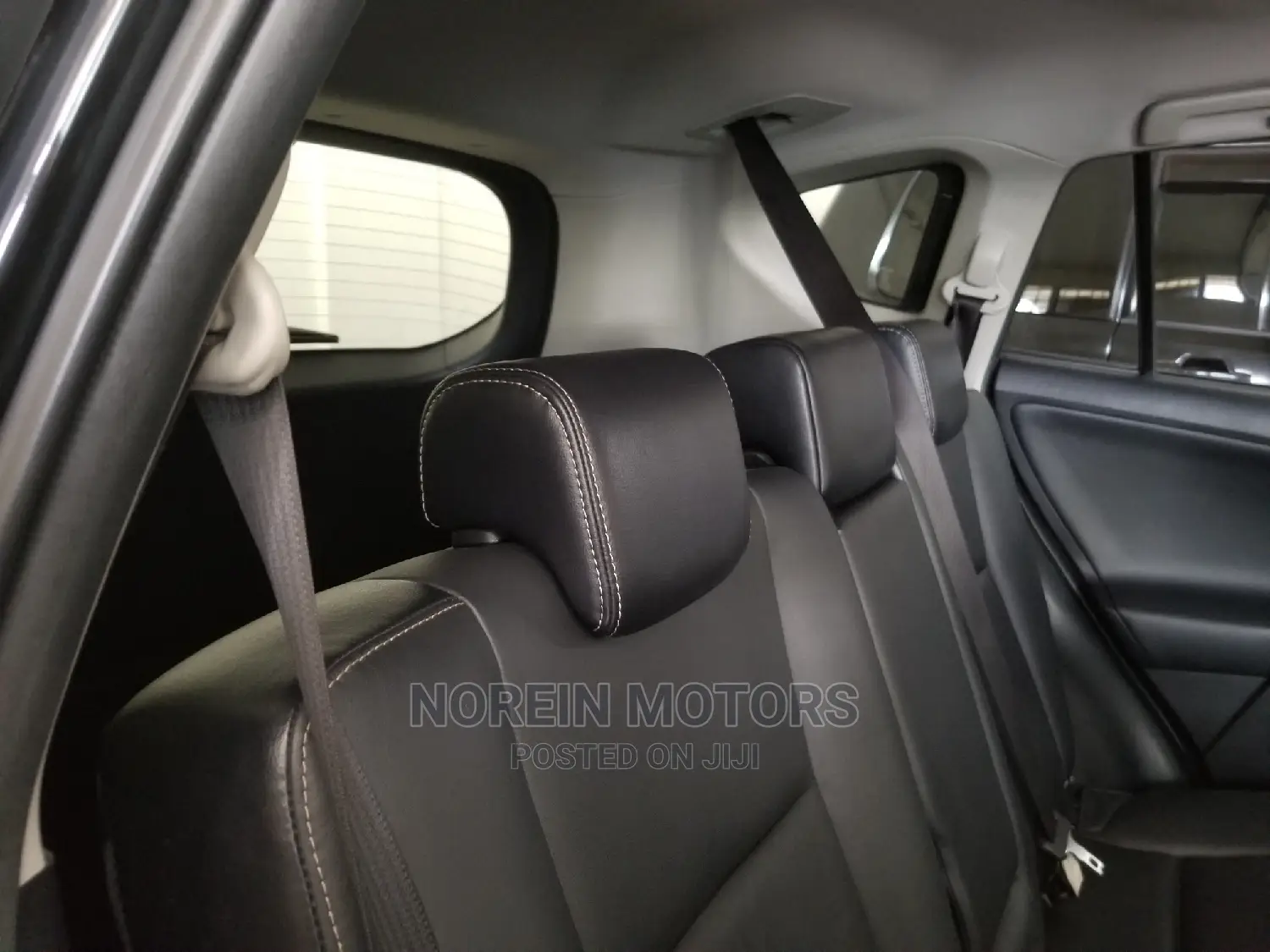 Toyota RAV4 2015 Gold