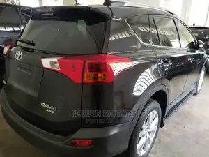 Toyota RAV4 2015 Gold
