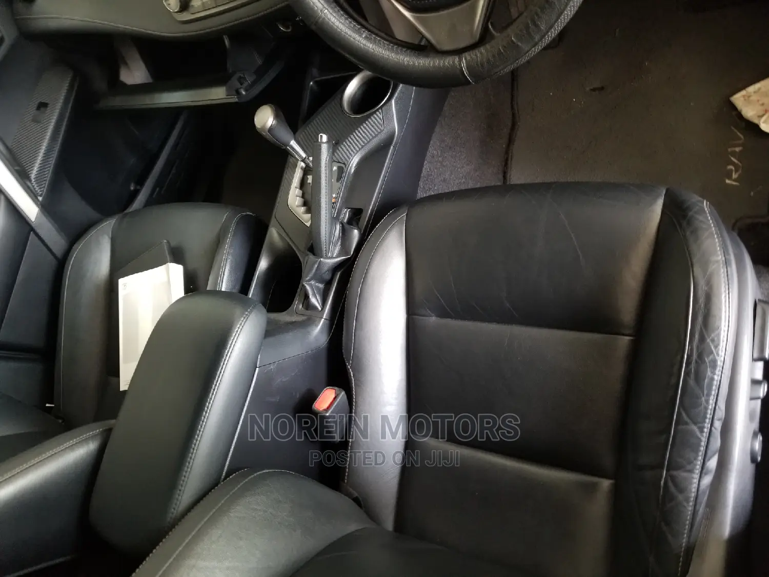 Toyota RAV4 2015 Gold