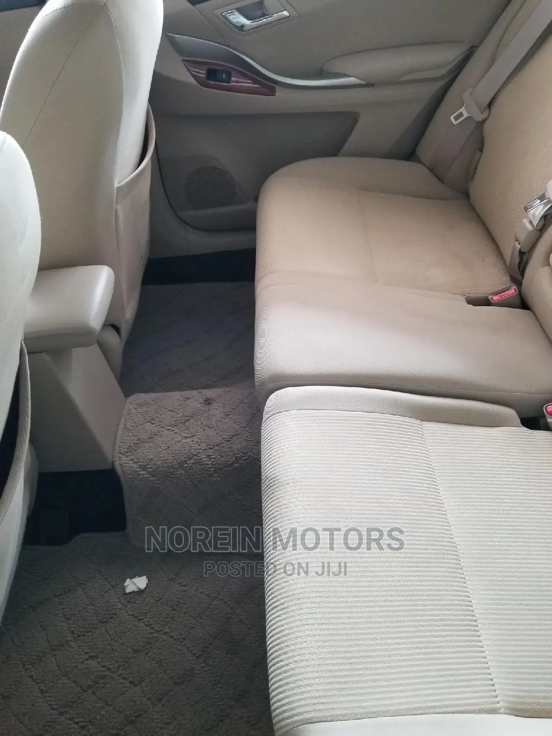 Toyota Premio 2014 Blue