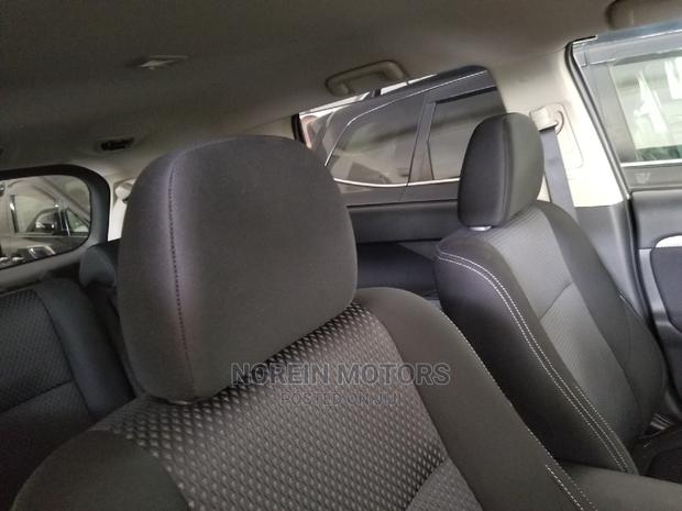 Mitsubishi Outlander 2014 Silver - thumbnail 10