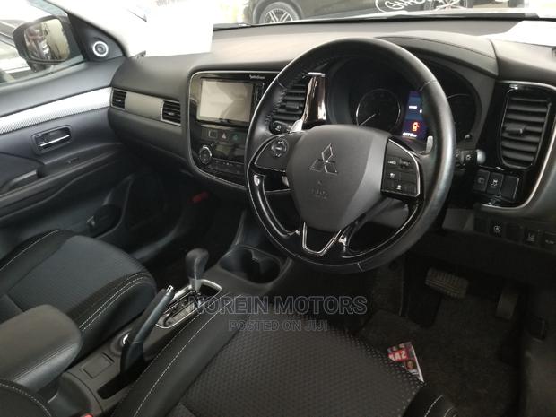Mitsubishi Outlander 2014 Silver - thumbnail 12