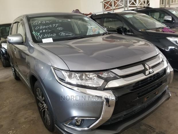 Mitsubishi Outlander 2014 Silver - thumbnail 2