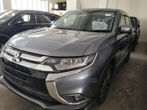 Mitsubishi Outlander 2014 Silver - thumbnail 3