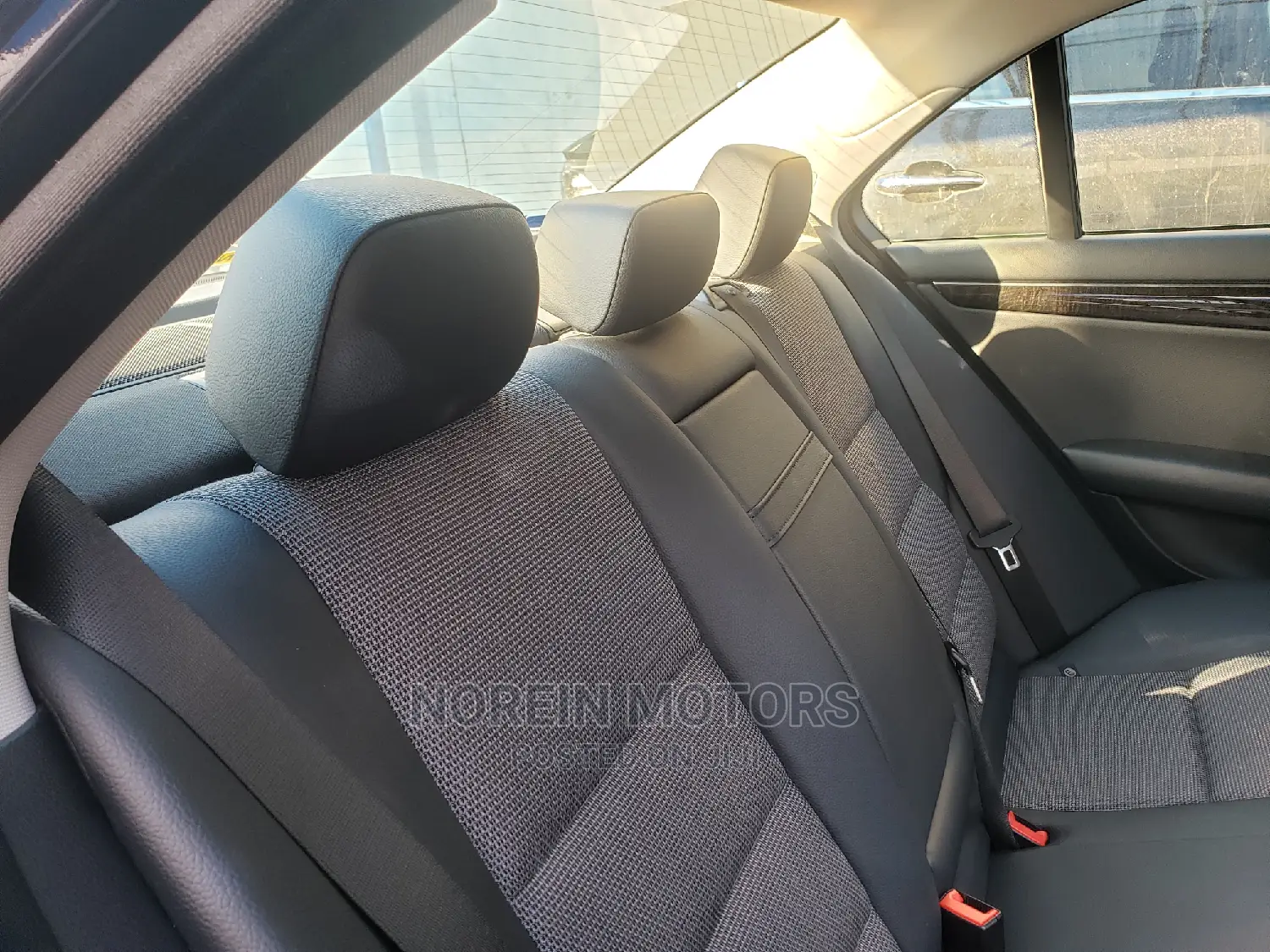 Mercedes-Benz C180 2015