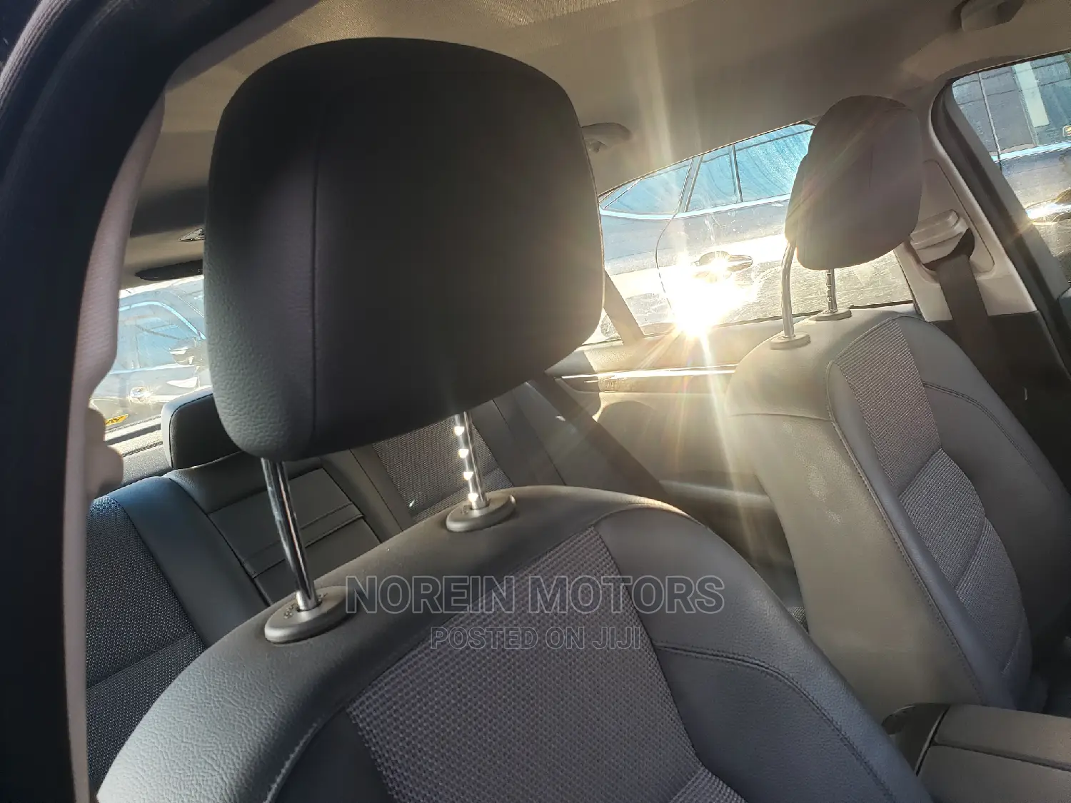 Mercedes-Benz C180 2015