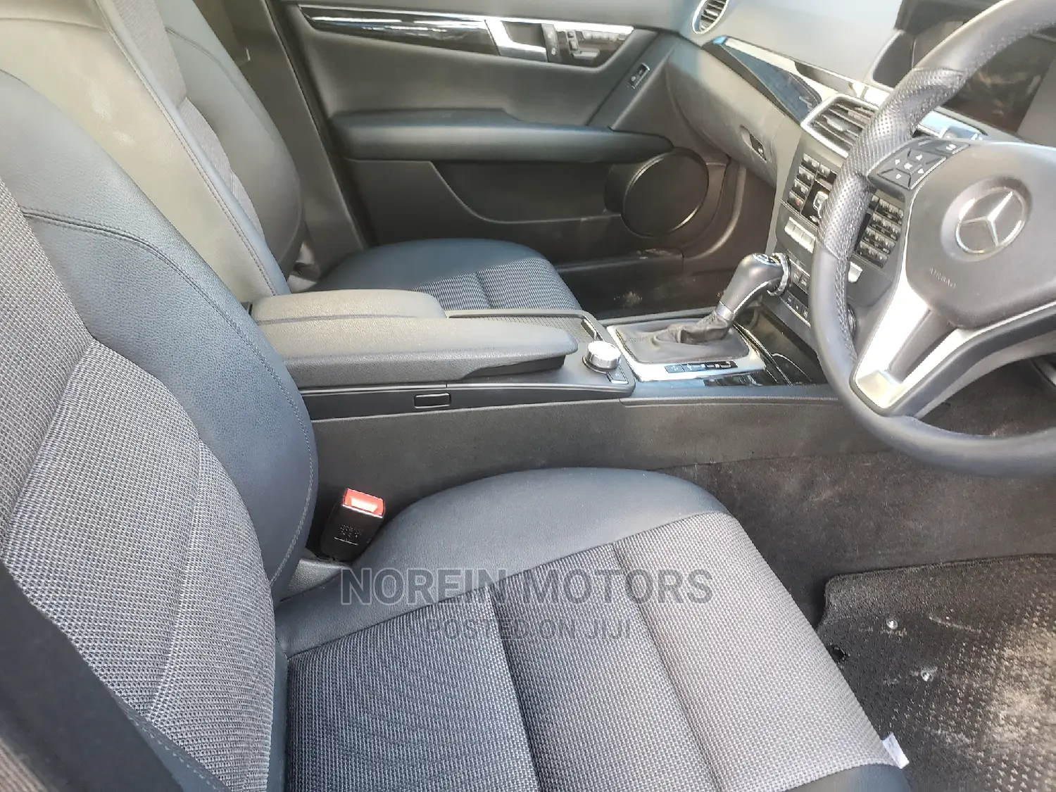 Mercedes-Benz C180 2015