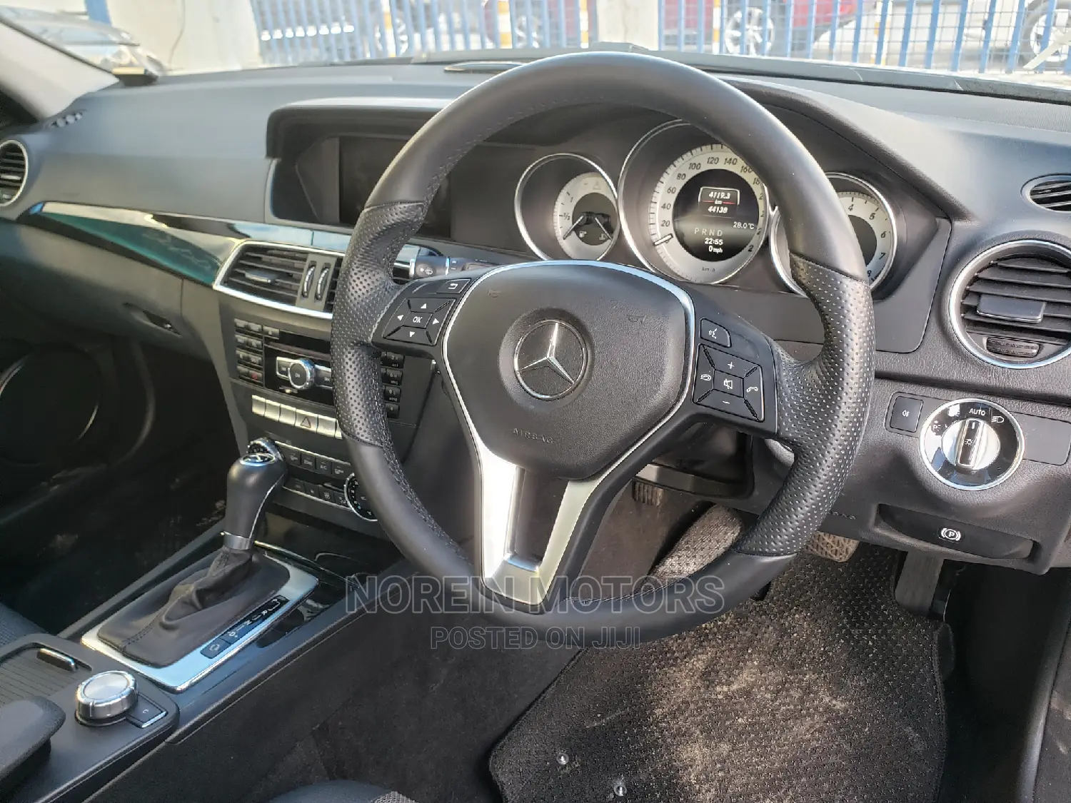 Mercedes-Benz C180 2015