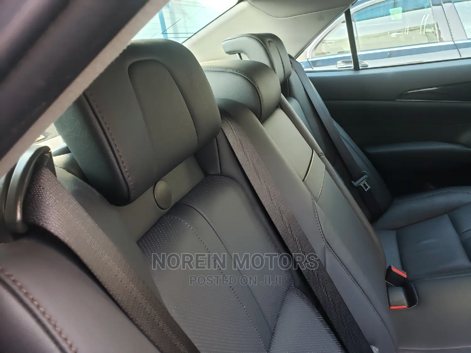 Toyota Crown 2014
