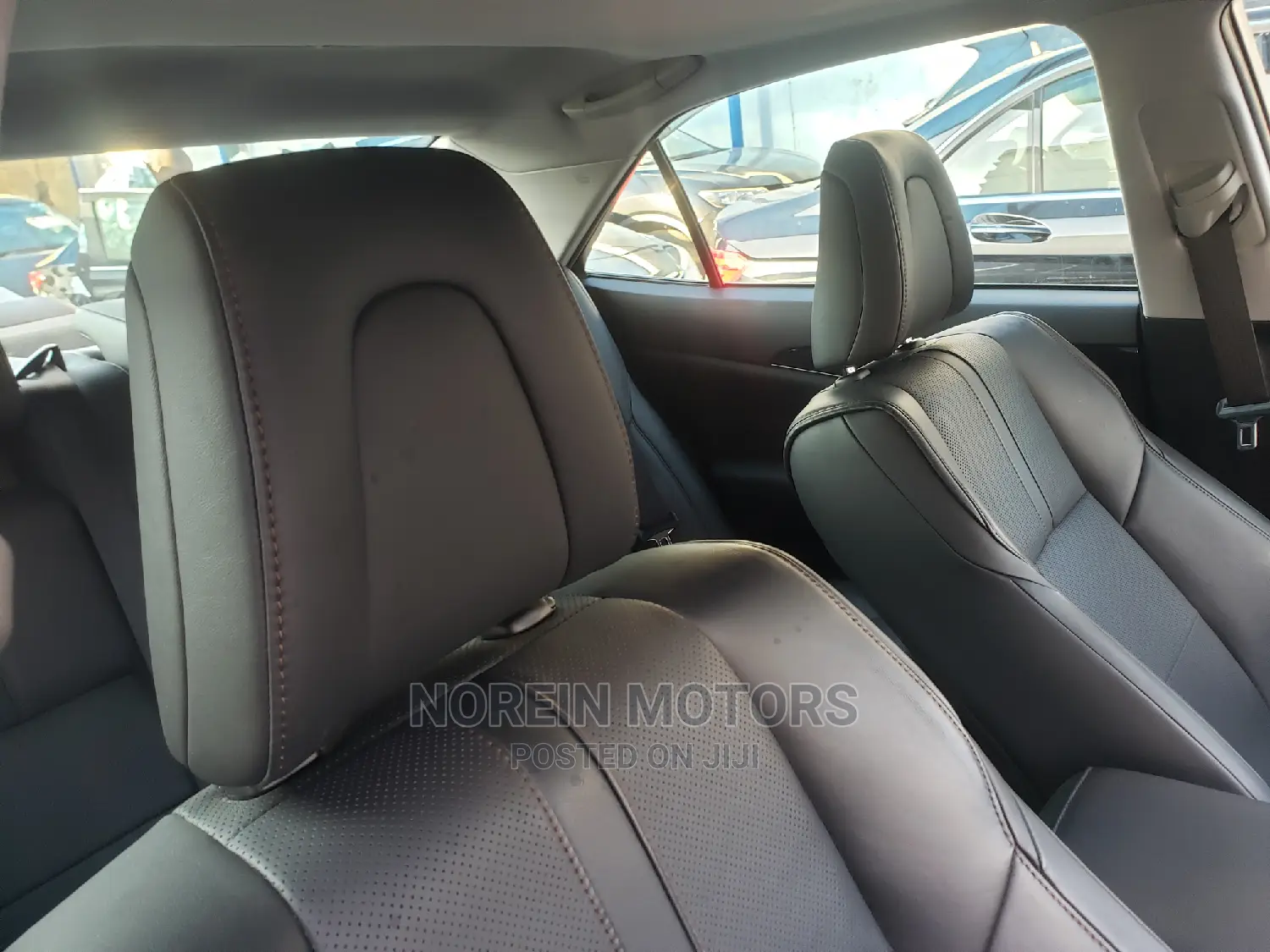 Toyota Crown 2014