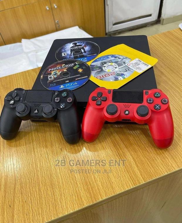 Playstation 4 Slim, EX UK! - main view