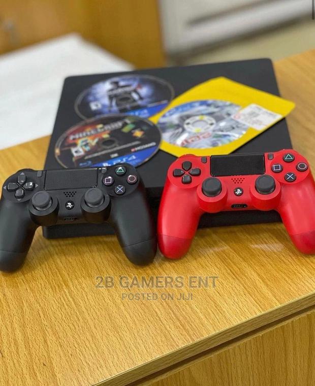 Playstation 4 Slim, EX UK! - thumbnail 3