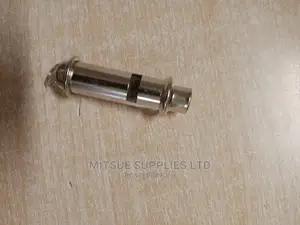 Hald Dozen (6)Metropolitan/Police/ Security Whistle