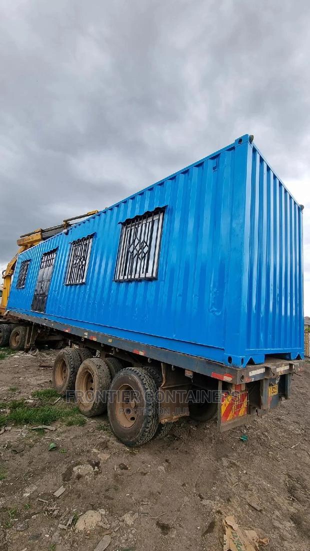 40ft Container Boardroom - thumbnail 2