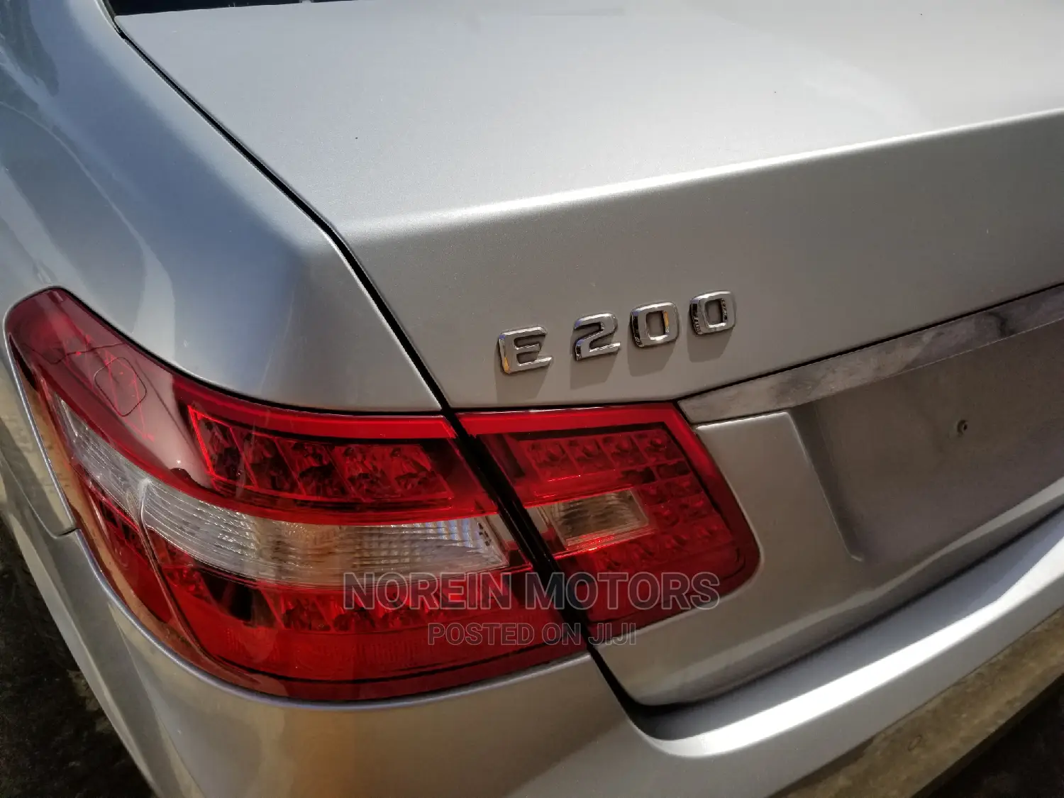 Mercedes-Benz E200 2013 Silver