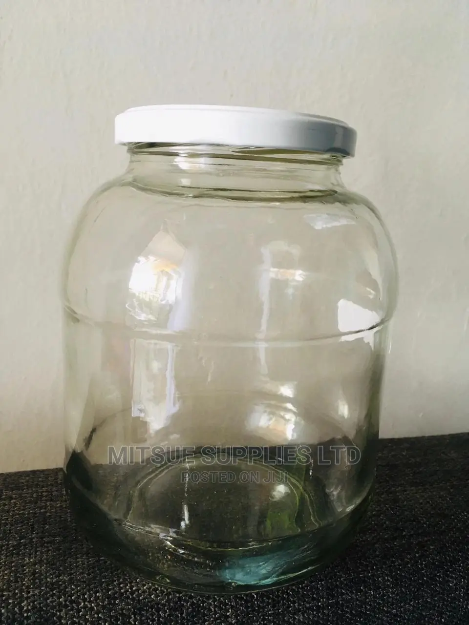 A Box of 30 Pieces of 1415ml Glass Jars With Airtight Lids