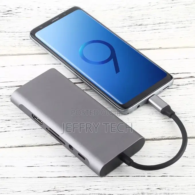 11 in 1 VGA + LAN Port + 4 X USB 3.0 + SD / TF Card + HDMI