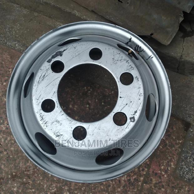 Original Rims Tubeles Sizes 9.5R17.5 From Japan Topy Make.