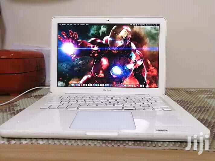 Imported Apple Macbook 4 Unibody 250 4gbram 2.6ghz