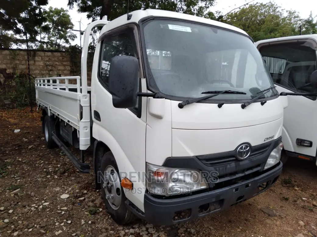 Toyota Dyna Manual Diesel 2014