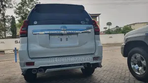 Toyota Land Cruiser Prado 2016 White