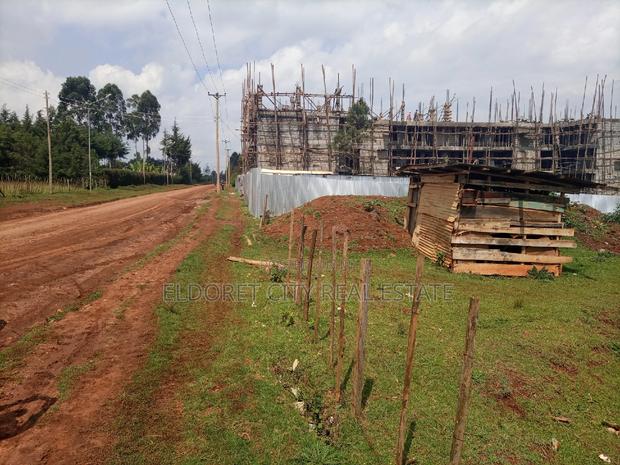 1/2 Acre Ideal for Flatzs in Kapseret With Title