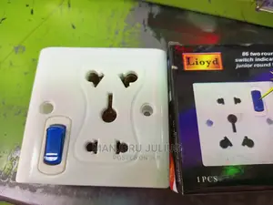 15ams Universal Single Socket