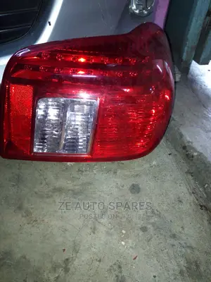 Fielder Taillight