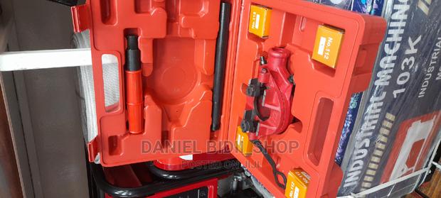 Ratchet Die Stock - main view