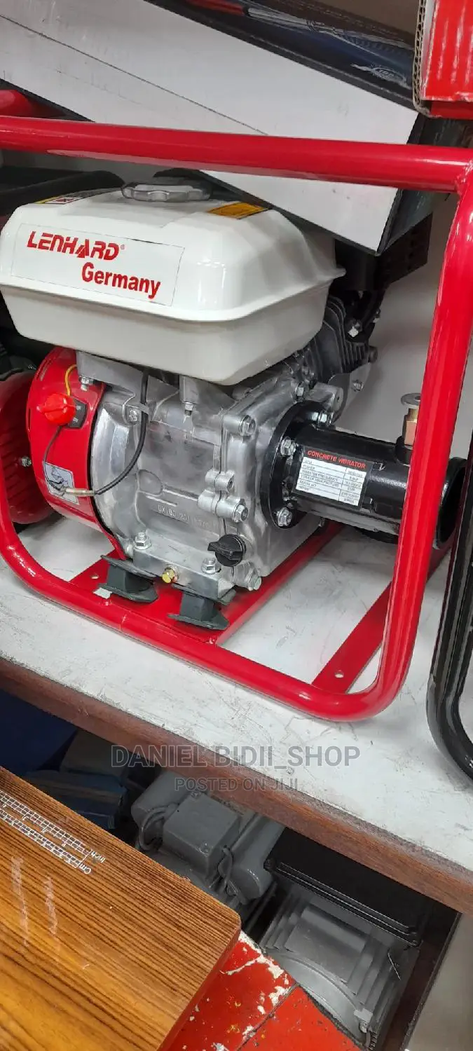 Lenhard Germany Conrete Vibrator+ Free Poker 8.5hp
