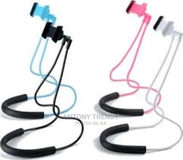 Colourful Lazy Neck Phone Holder Hanging Stand for iPhone Un - thumbnail 3