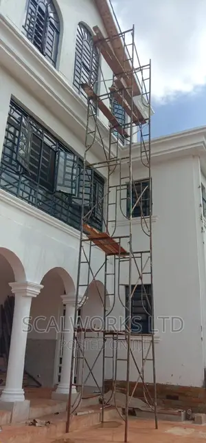 Paka Rangi Ki-pro With Scaffolds Hire