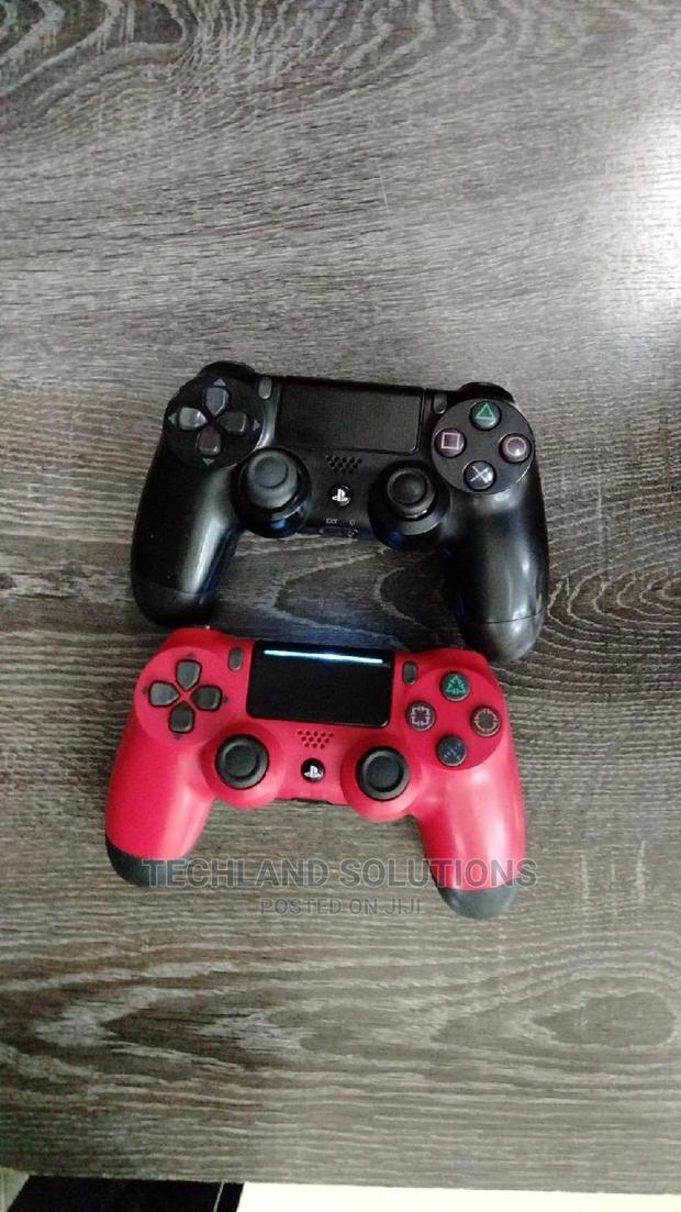 Clean Used Ps4 Pads - main view