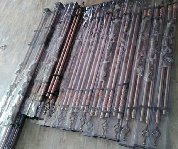 Extendable Curtain Rod - main view