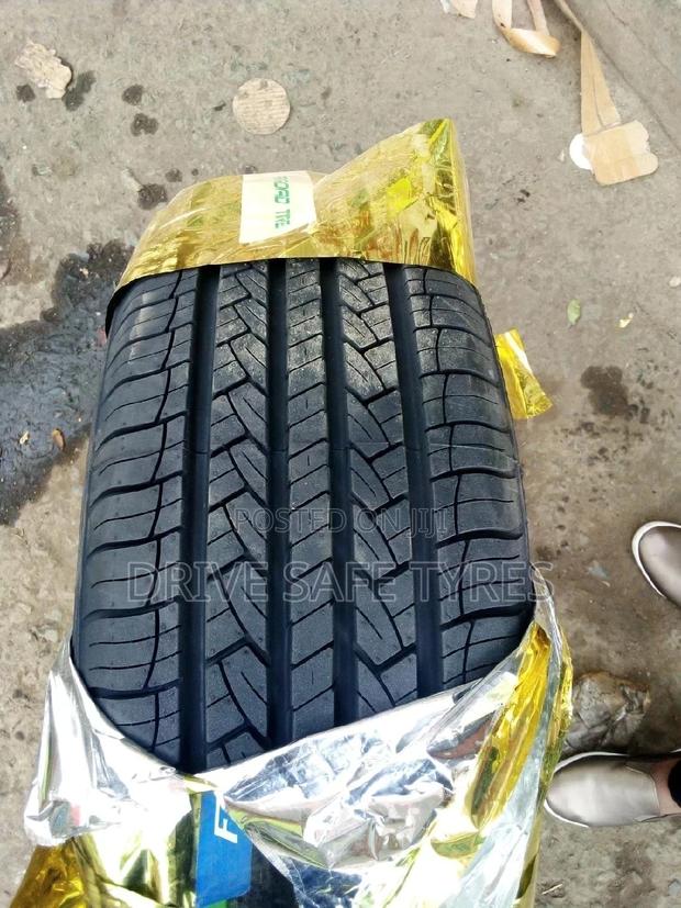 215/60 R17 Faroad Tyre Made in China