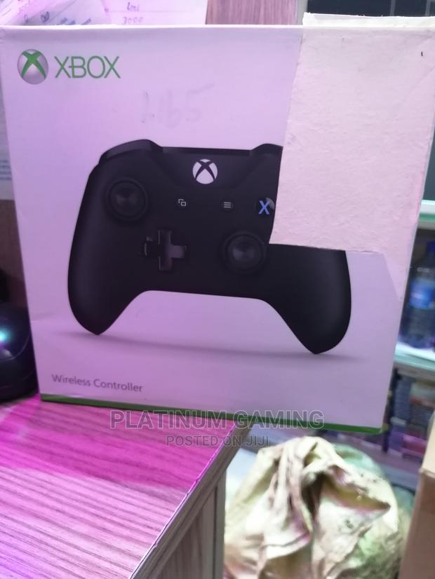 Xbox One Wireless BLACK Controller