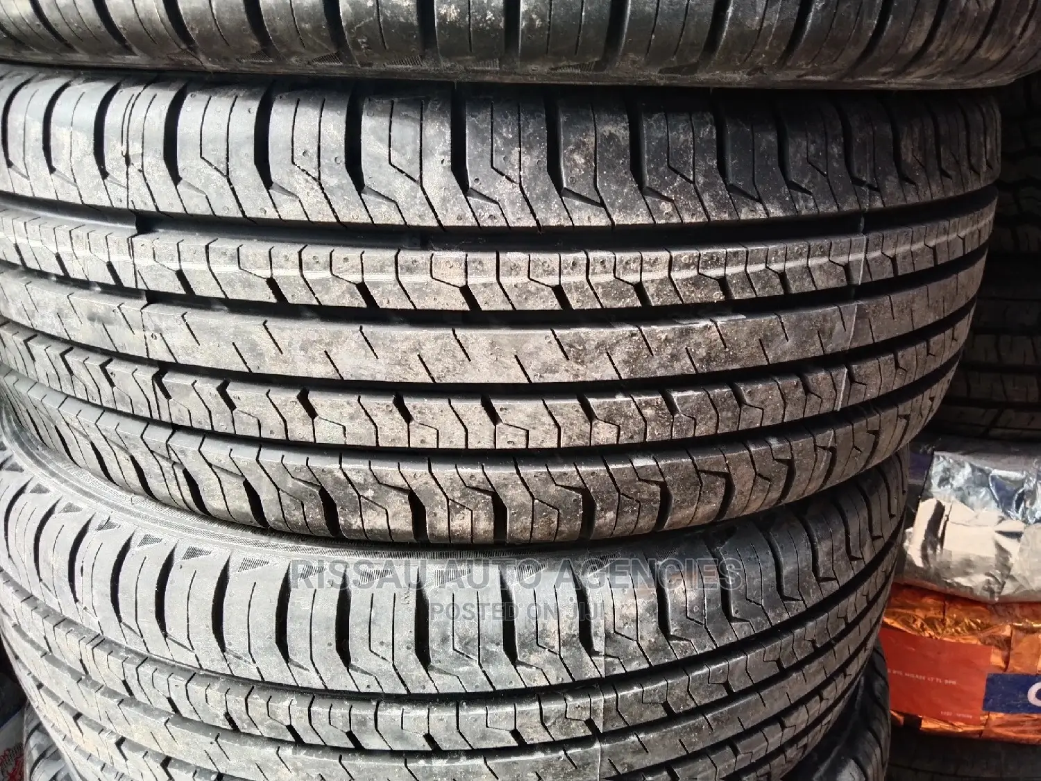 215/60 R 17 Achilles Tyres