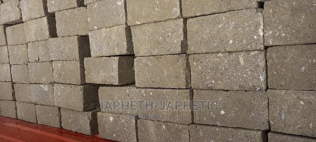Khaki Grade 1 Stones(Machine Cut) - thumbnail 2