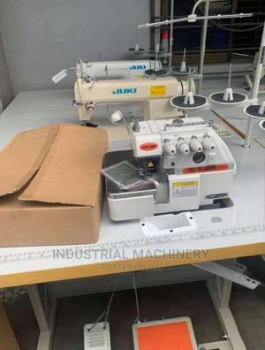 Overlock Sewing MACHINE-ORIGINAL - thumbnail 2