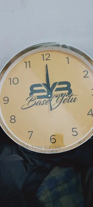 Customized Wall Clocks, Large in Size
