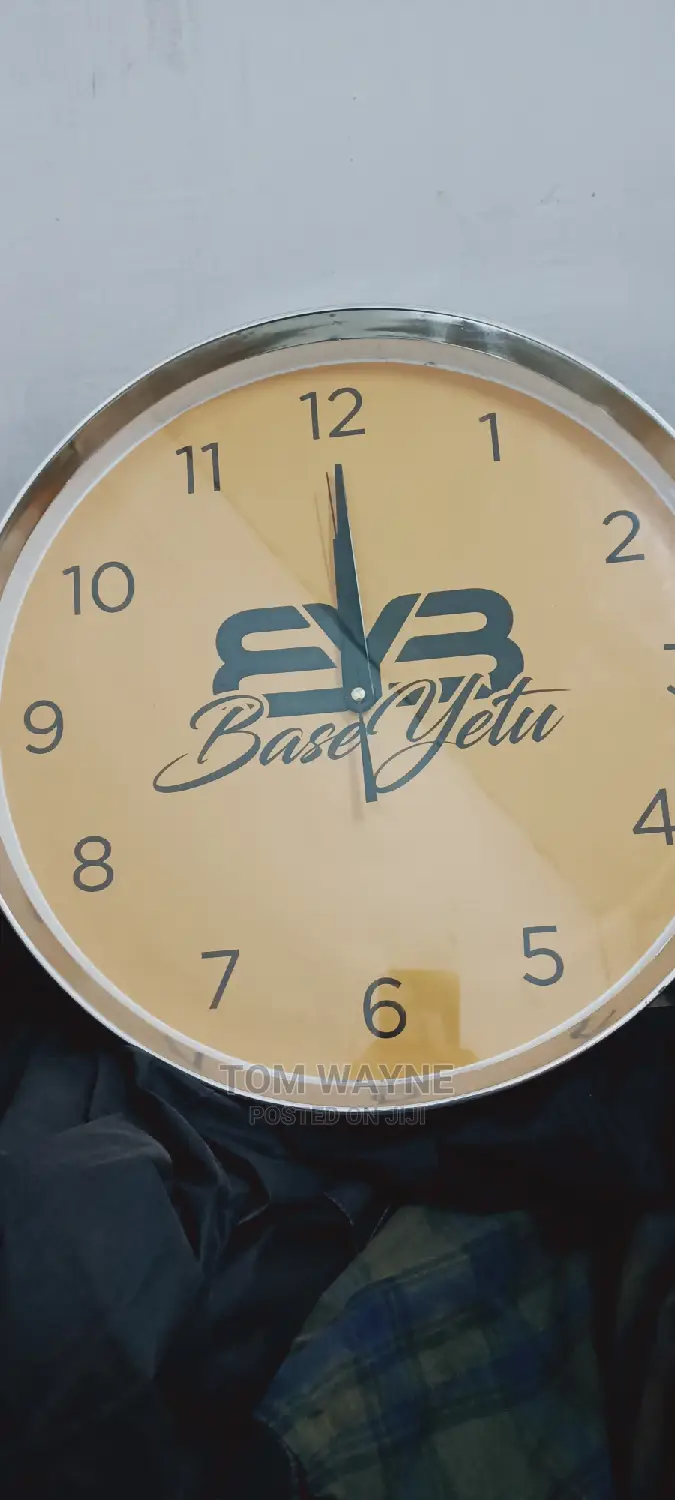 Customized Wall Clocks, Large in Size