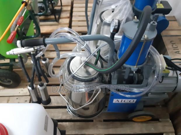 Double Cow Milking Machine