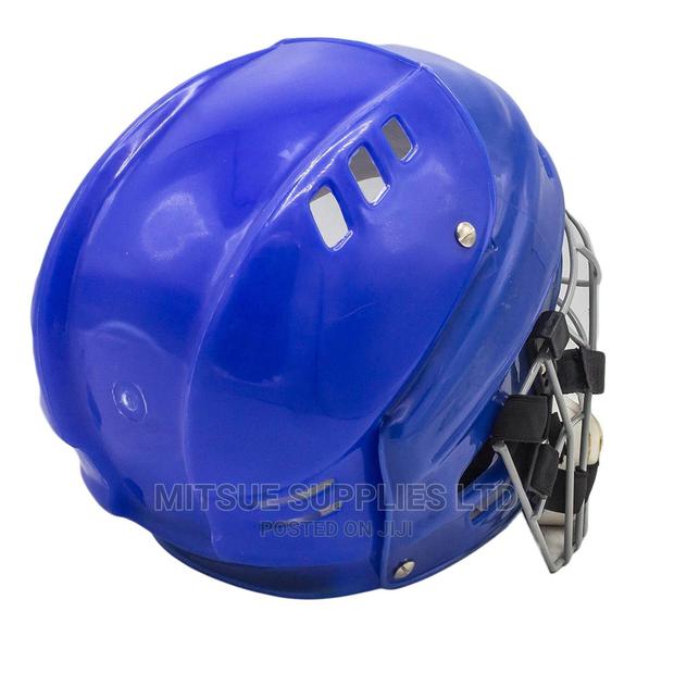 Hockey Helmet - thumbnail 4