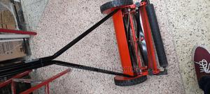 Manual Lawn Mower Machine - thumbnail 2