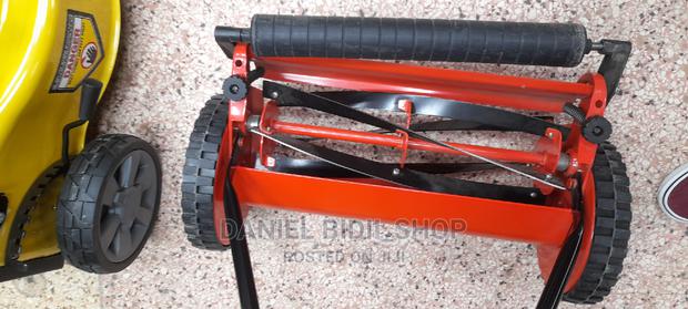 Manual Lawn Mower Machine - thumbnail 4