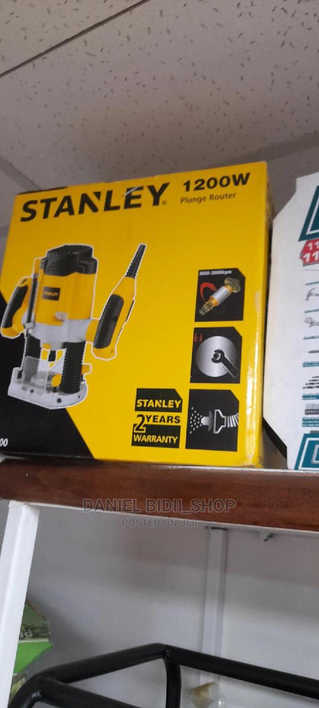 Stanley Plunge Router 1200w - main view