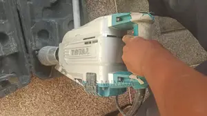 Demolition Hammer for Concrete.