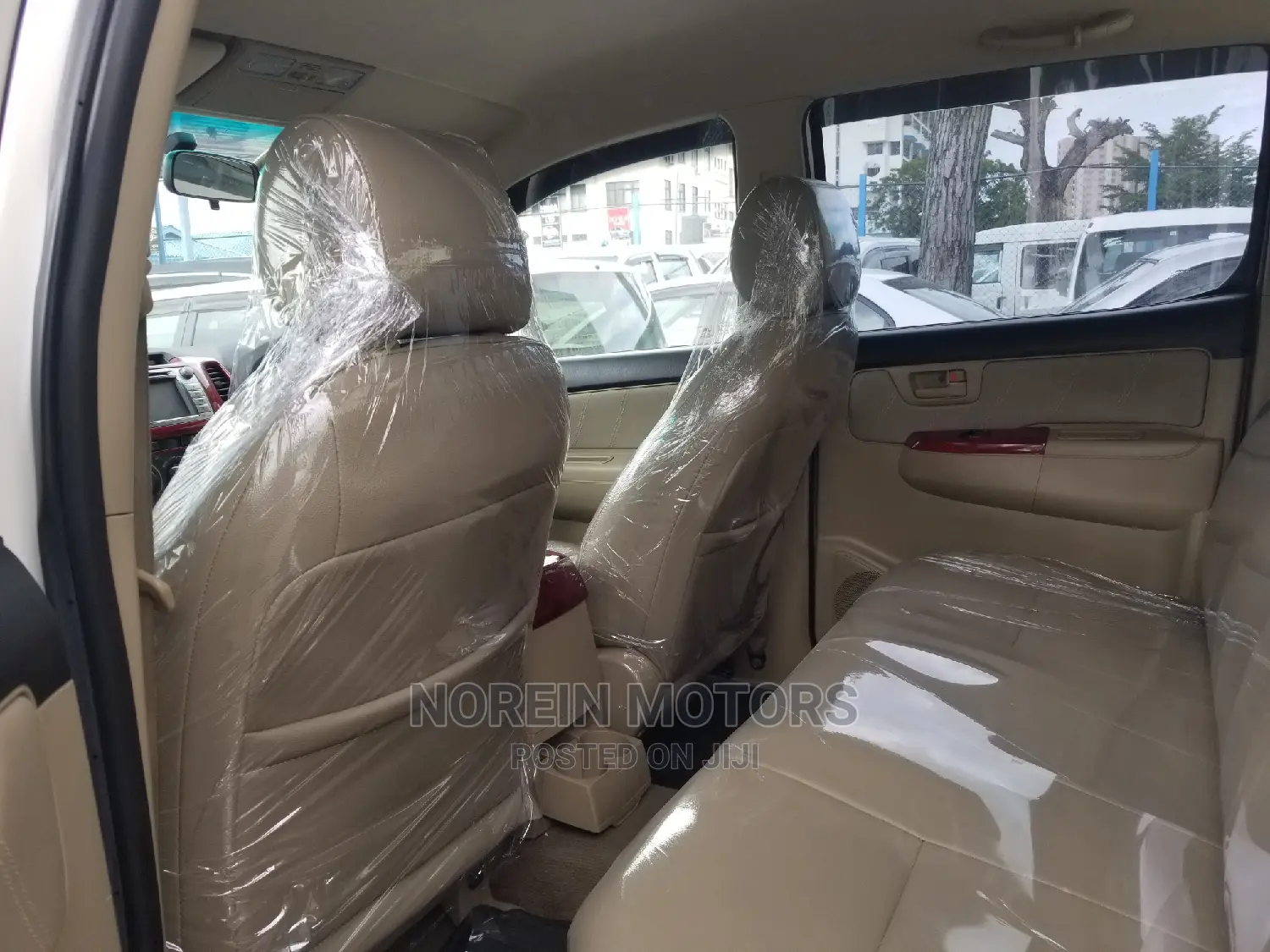 Toyota Hilux 2014 White